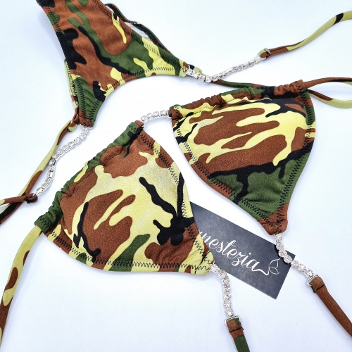 Army Girl Practic Posing Suit